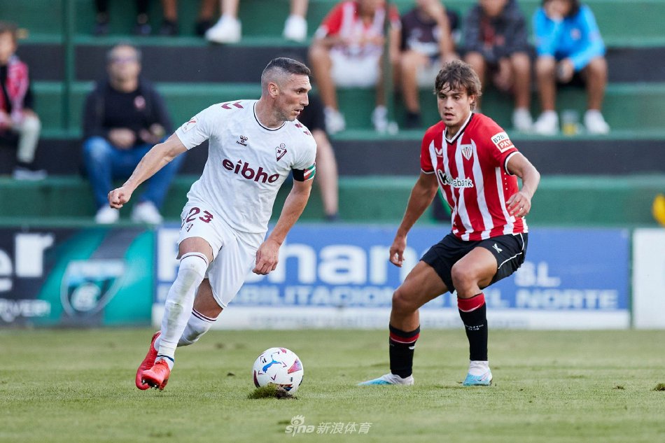 姚明掌握着 姚明掌握着