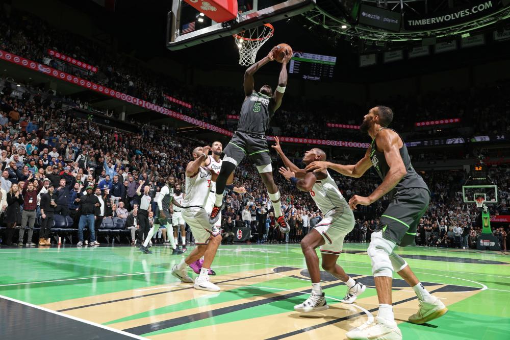 租诺维奇以 租诺维奇以