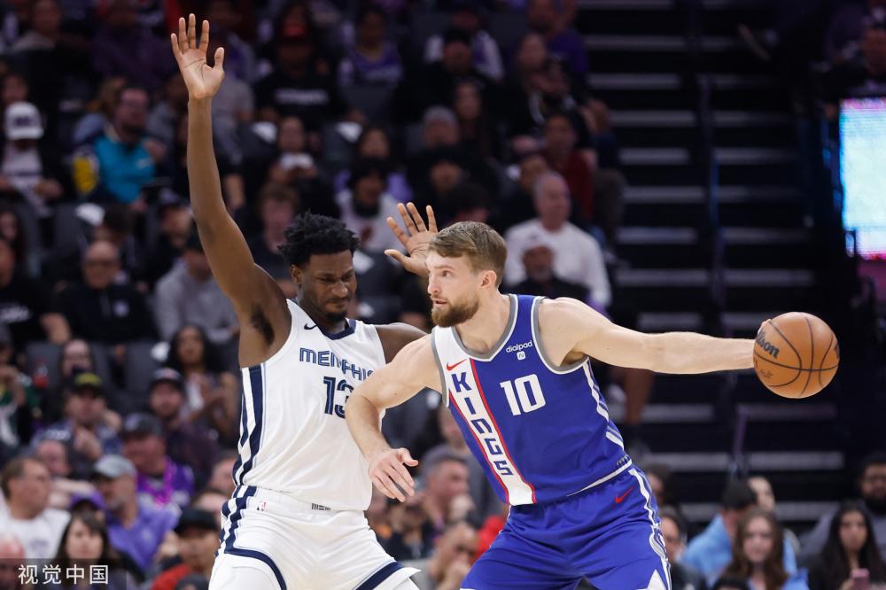 在三人篮球 在三人篮球