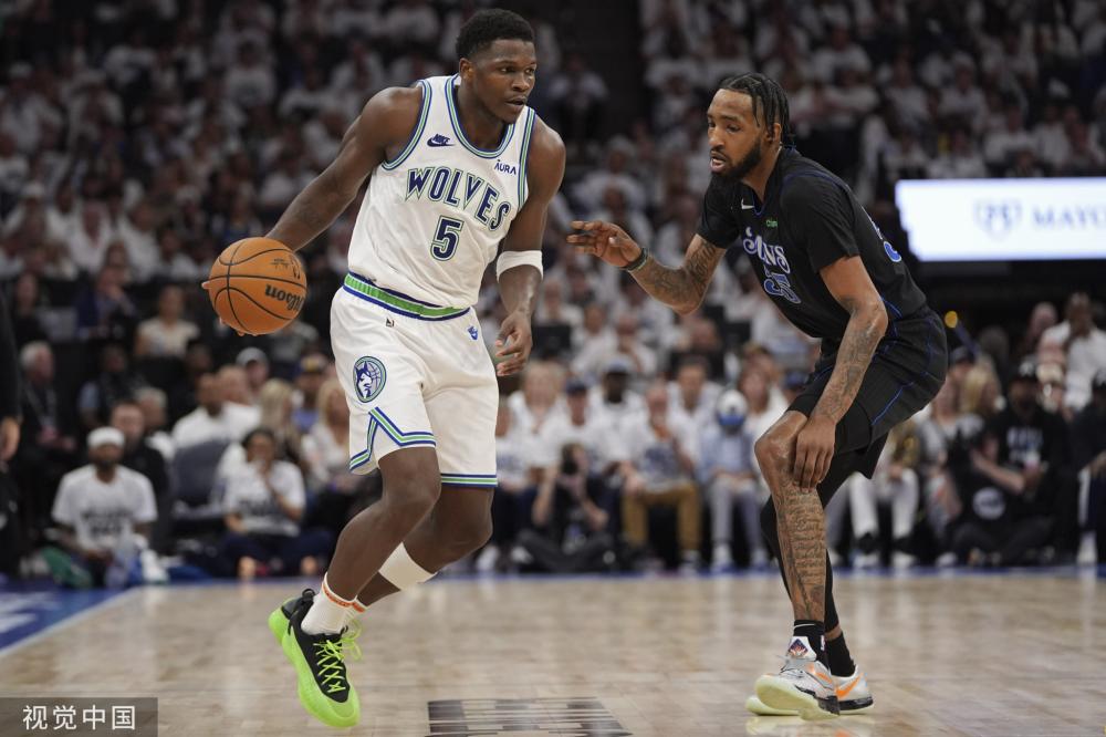 江苏女排主 江苏女排主